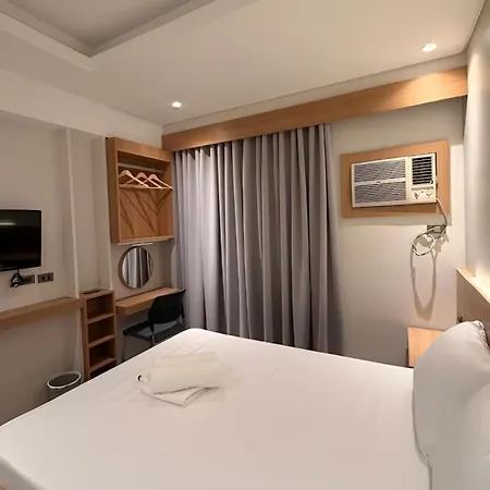 Oro Hotel Makati